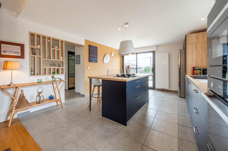 Appartement - 95 m² - 3 pièces