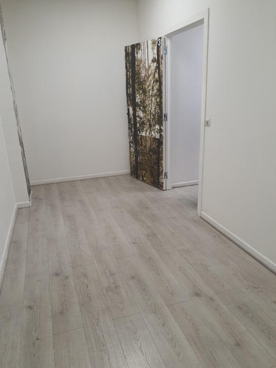 Bureau - 15 m² - 5 pièces