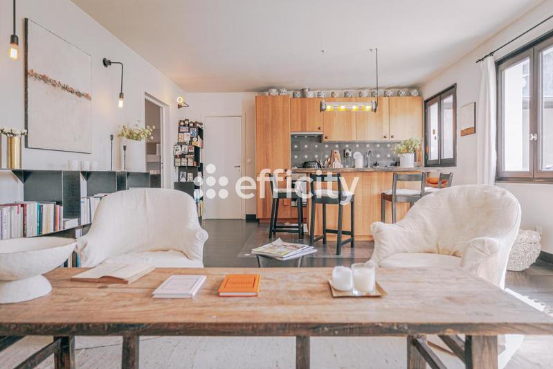 Maison - 170 m² - 7 pièces