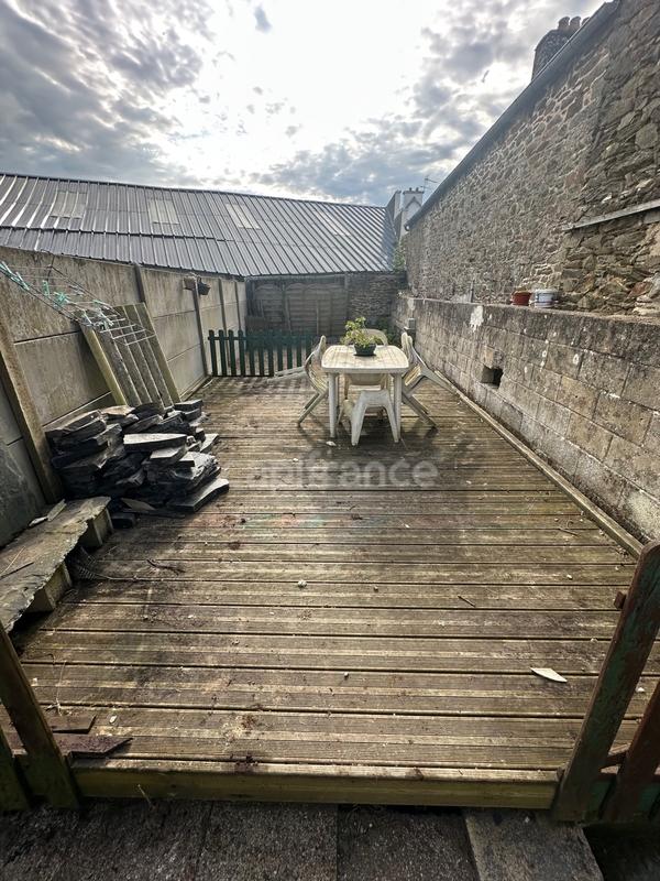 Maison de village - 90 m² - 5 pièces