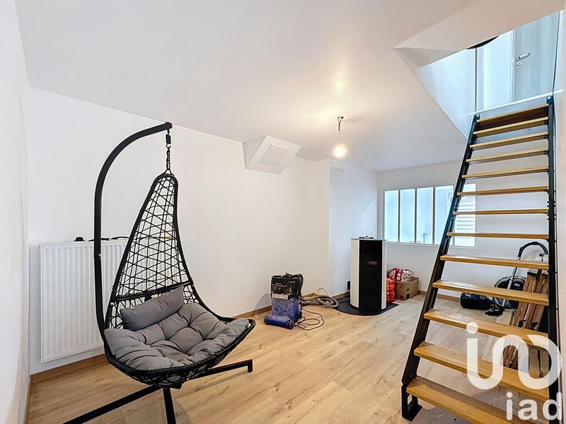 Maison - 250 m² - 10 pièces