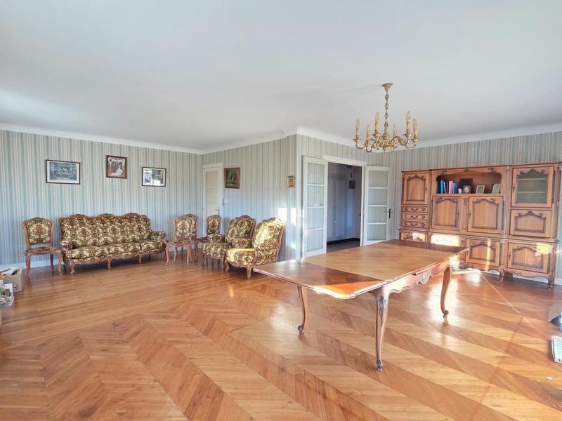 Maison - 149 m² - 6 pièces