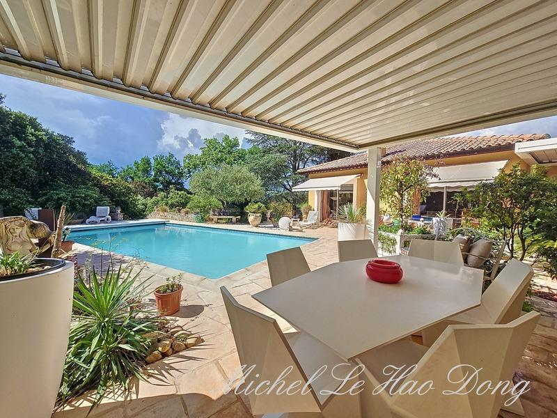 Maison - 166 m² - 5 pièces