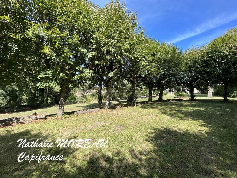 Maison de maîtres - 600 m² - 16 pièces