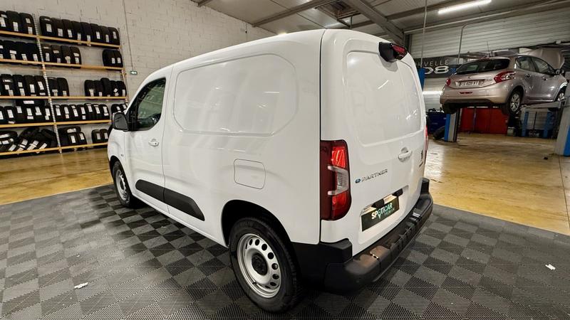 Peugeot Partner III Taille m 800kg 50kwh