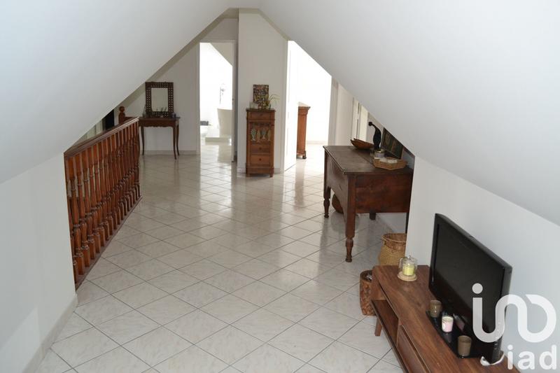 Maison - 195 m² - 7 pièces