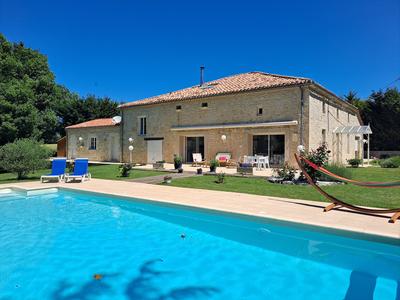 Maison - 291 m² - 8 pièces