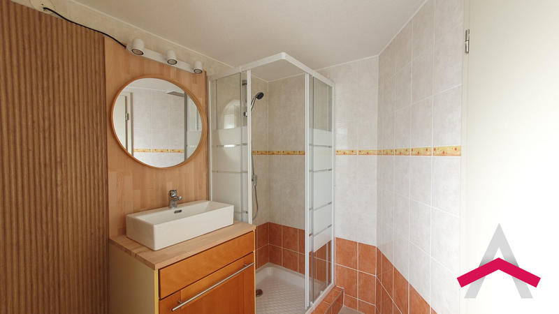 Appartement - 65 m² - 2 pièces