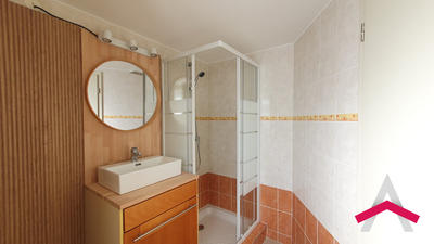 Appartement - 65 m² - 2 pièces