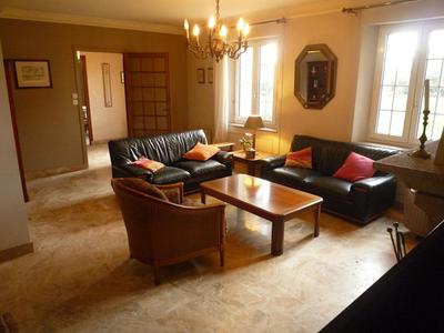 Maison - 148 m² - 7 pièces