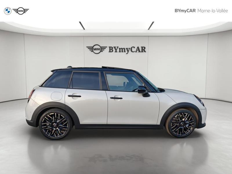 Mini Cooper F65 156 ch Dkg7 c Favoured + Pack s