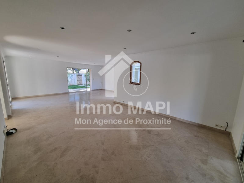 Maison - 170 m² - 5 pièces