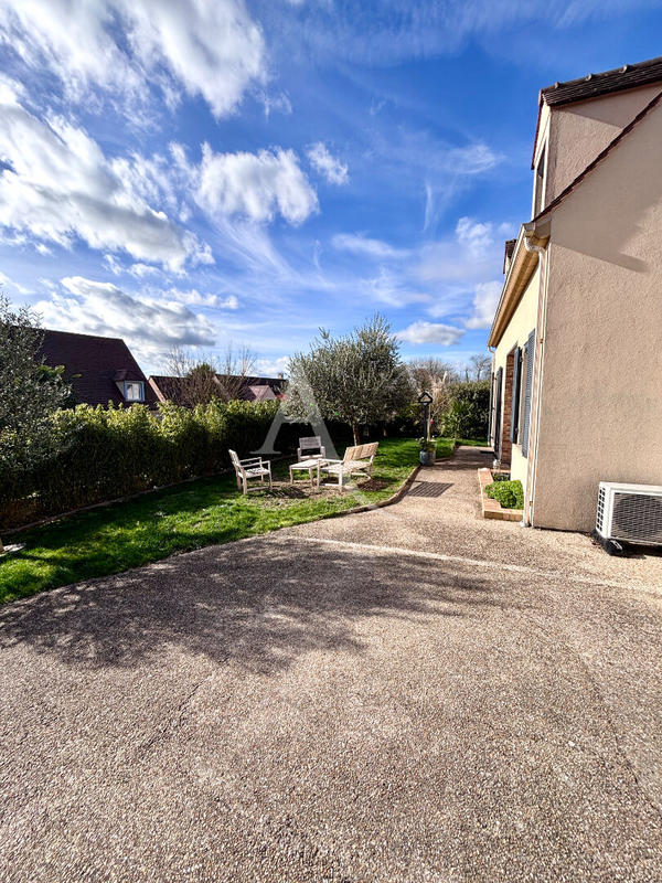 Maison - 120 m² - 6 pièces