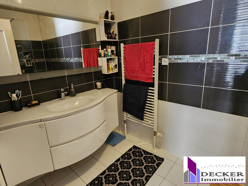 Immeuble - 151 m² - 3 pièces