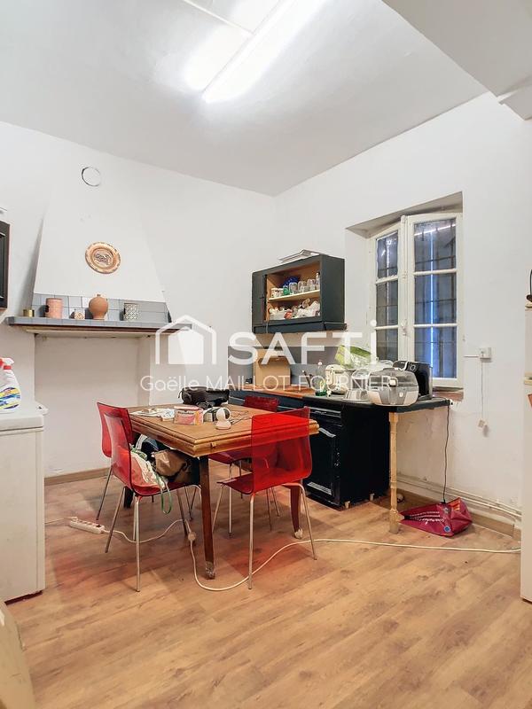 Maison - 237 m² - 12 pièces