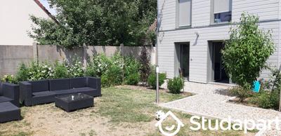 Chambre - 12 m² - 1 pièce