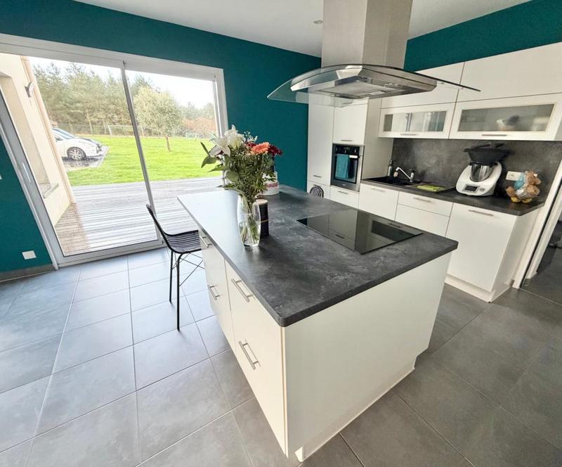 Maison - 146 m² - 5 pièces