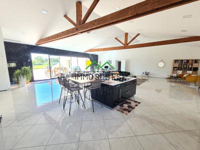 Villa - 340 m² - 7 pièces