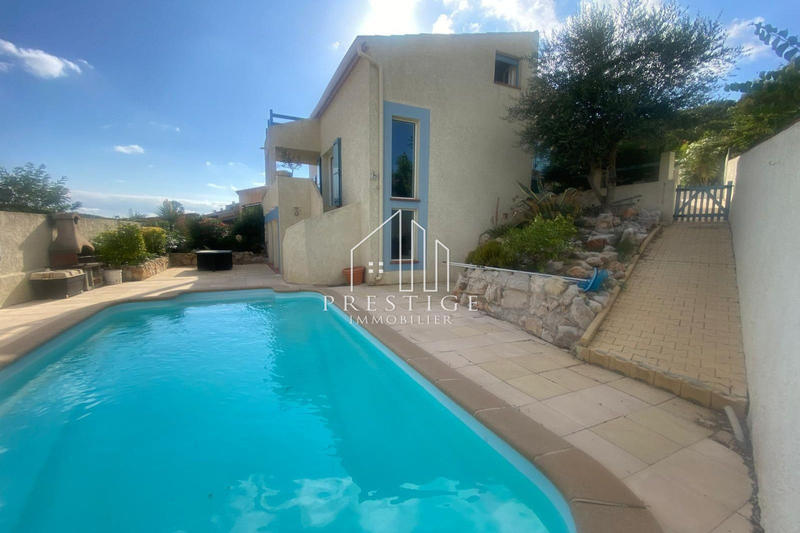 Maison - 197 m² - 2 pièces