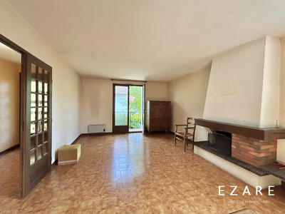 Maison - 99 m² - 5 pièces