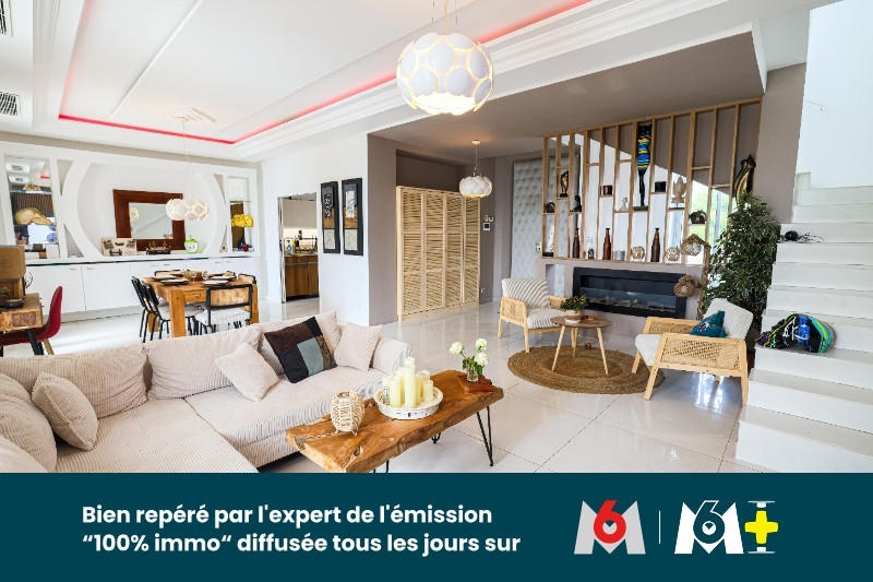 Maison - 400 m² - 7 pièces