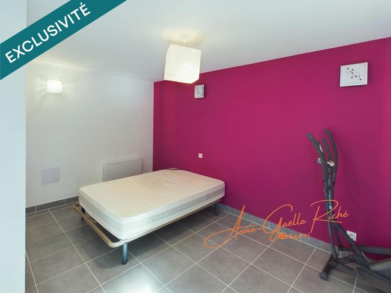 Maison - 246 m² - 8 pièces