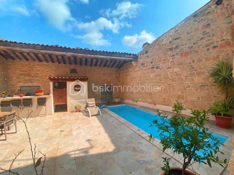 Demeure - 450 m² - 14 pièces