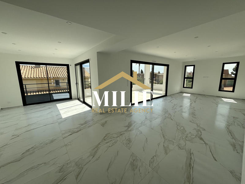 Appartement - 122 m² - 4 pièces