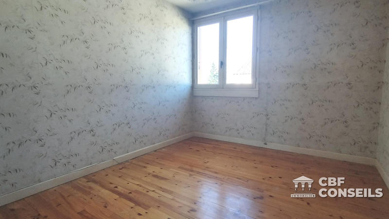 Maison traditionnelle - 92 m² - 4 pièces