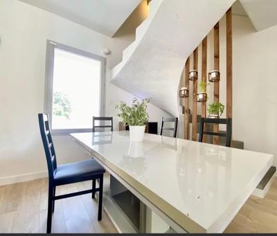 Maison de ville - 90 m² - 4 pièces