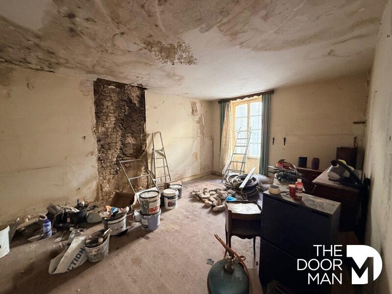 Maison - 320 m² - 6 pièces