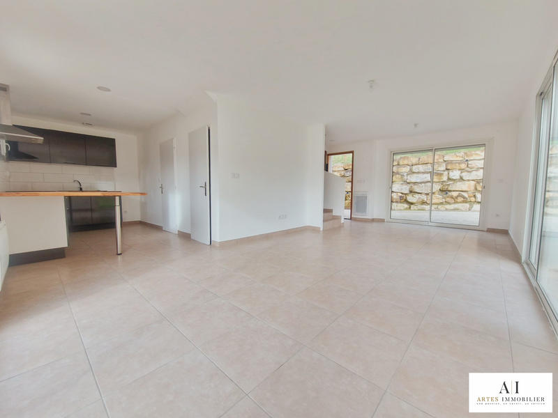 Villa - 108 m² - 6 pièces