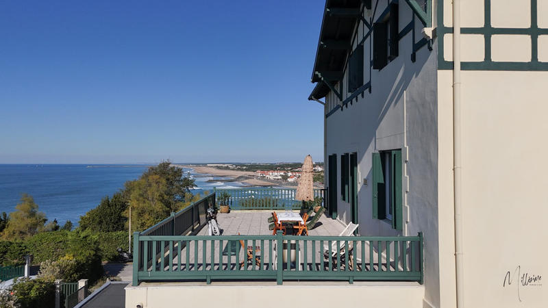 Appartement - 93 m² - 4 pièces