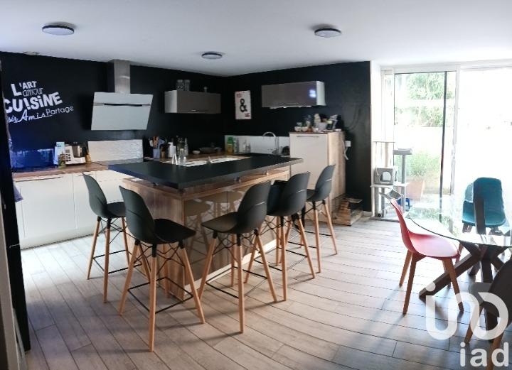 Maison de ville - 200 m² - 7 pièces