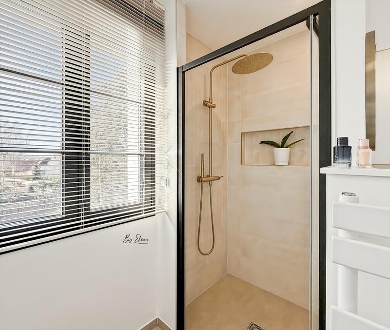 Maison - 137 m² - 6 pièces