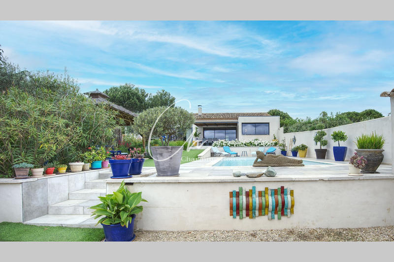 Maison - 204 m² - 5 pièces