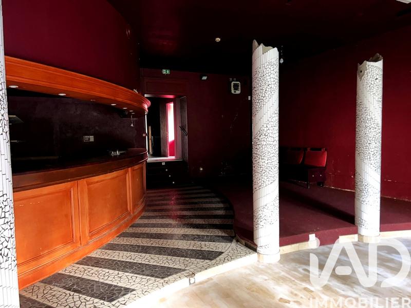 Maison - 380 m² - 10 pièces