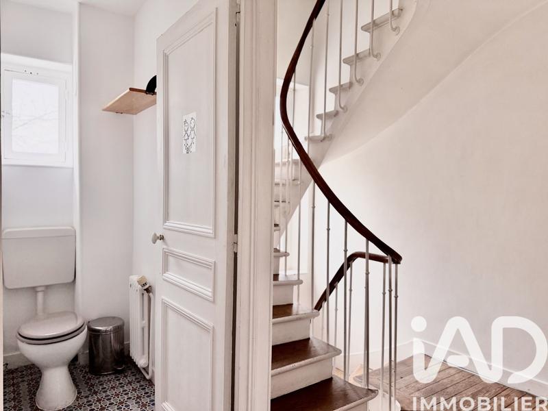 Maison - 317 m² - 9 pièces