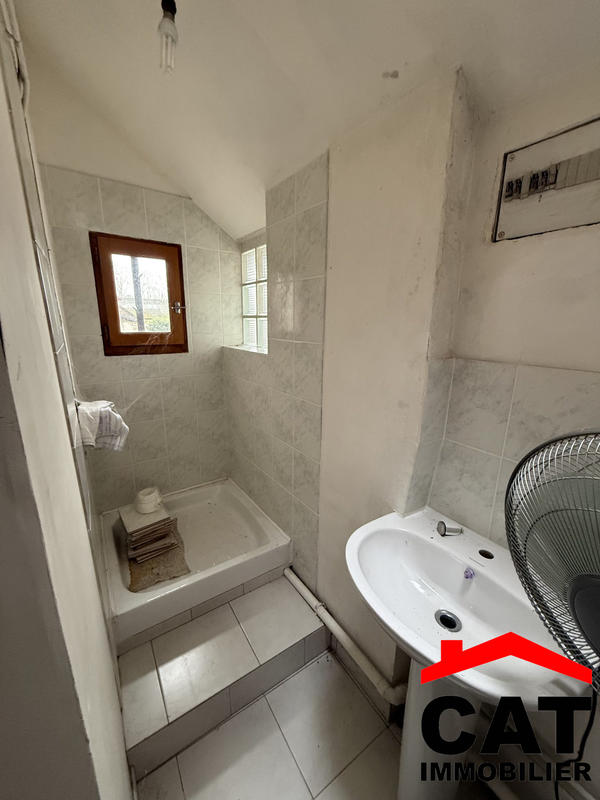 Maison - 233 m² - 7 pièces