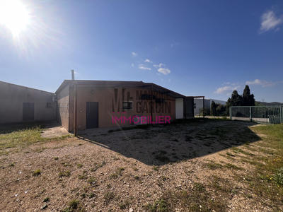 Local d'activités - 660 m²