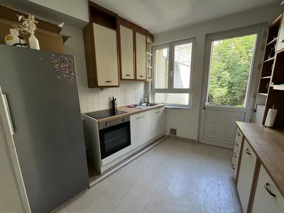 Appartement - 152 m² - 2 pièces