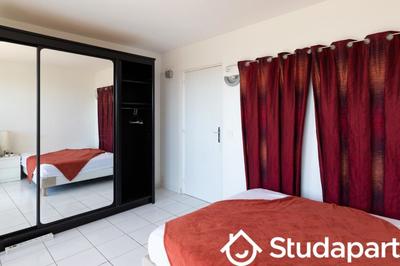 Chambre - 12 m² - 1 pièce