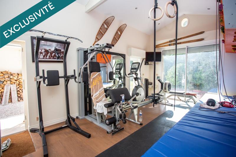 Maison de maîtres - 239 m² - 6 pièces