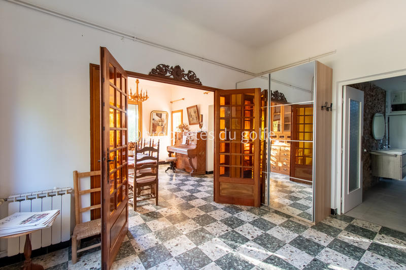 Maison - 200 m² - 7 pièces