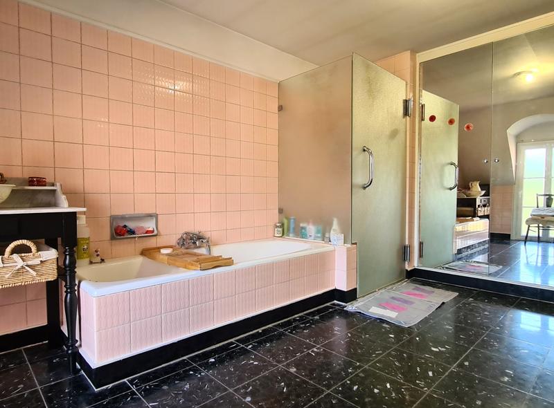 Maison ancienne - 400 m² - 14 pièces