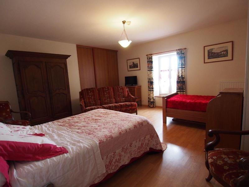 Maison - 319 m² - 11 pièces