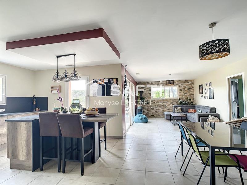 Maison - 112 m² - 4 pièces