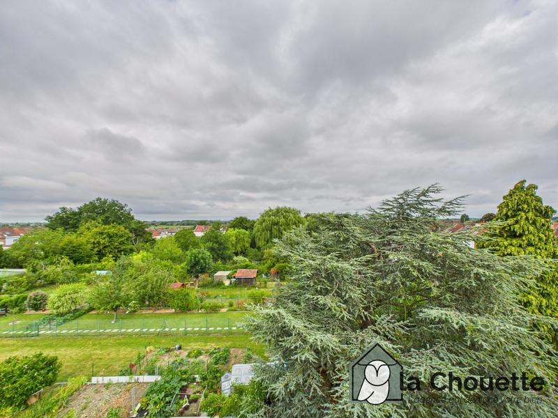 Appartement - 98 m² - 4 pièces