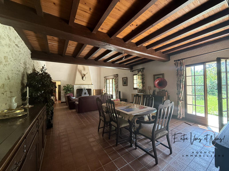 Maison ancienne - 257 m² - 9 pièces