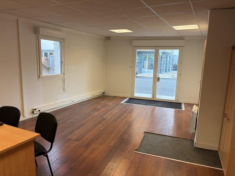 Local commercial - 36 m² - 2 pièces